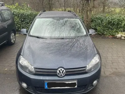 Gebraucht VW Golf VI Comfortline 122 PS (89 kW) 2009 Blau Kleinwagen