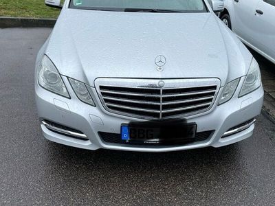 gebraucht Mercedes E200 AVANTGARDE 2012