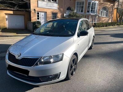 Gebraucht Skoda Rapid 105 PS (77 kW) 2014 Silber Kleinwagen
