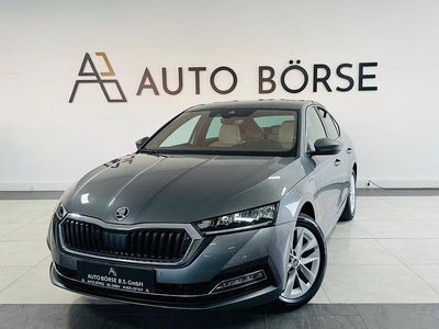 Gebraucht Skoda Octavia Style 204 PS (150 kW) 2022 Graphite grau metallic Limousine
