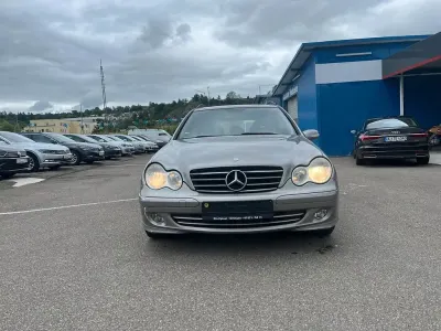 Gebraucht Mercedes C180 143 PS (105 kW) 2005 Silber Kombi