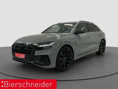 Gebraucht Audi Q8 S-Line 286 PS (210 kW) 2023 Grau SUV