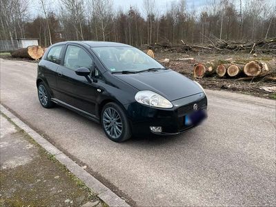 Gebraucht Fiat Grande Punto 90 PS (66 kW) 2008 Schwarz Kleinwagen