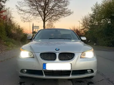 Gebraucht BMW 525 177 PS (130 kW) 2005 Silber Limousine
