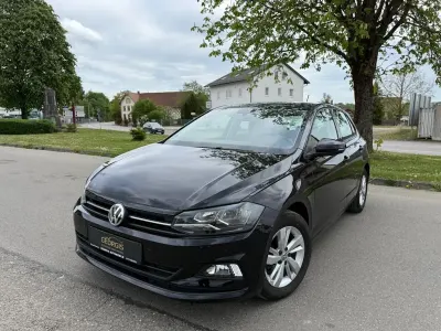 Gebraucht VW Polo Comfortline 80 PS (58 kW) 2020 Deep black Kleinwagen