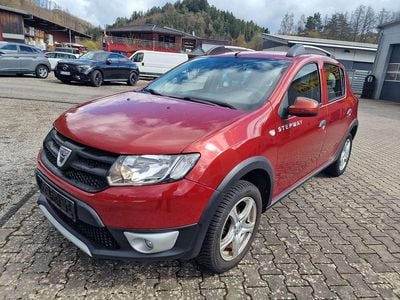 Gebraucht Dacia Sandero Stepway Ambiance 90 PS (66 kW) 2014 Feuerrot Kleinwagen