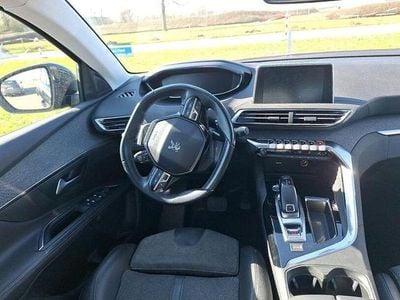 Usata Peugeot 5008 Allure 131 CV (96 kW) 2020 Andere SUV