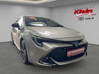 Neu Toyota Corolla 141 PS (103 kW) 2025 Silber Kombi
