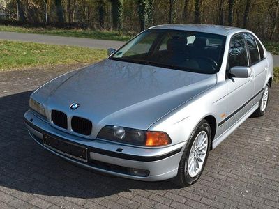 Second-hand BMW 523 170 CP (125 kW) 1998 Argintiu Berlinǎ