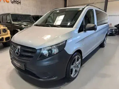 Gebraucht Mercedes Vito 163 PS (119 kW) 2019 Silber Van