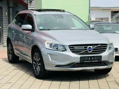 Gebraucht Volvo XC60 Summum 220 PS (161 kW) 2016 Electric silver / metallic SUV