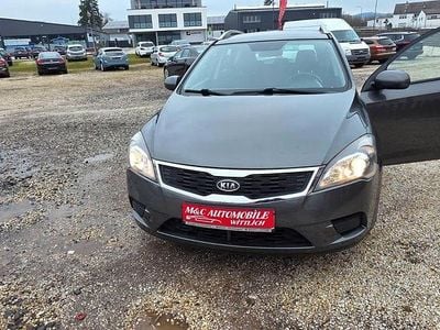 Gebraucht Kia Ceed 105 PS (77 kW) 2012 Grau Kleinwagen