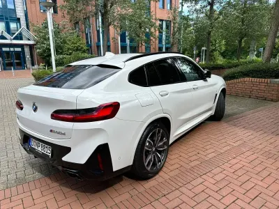 Gebraucht BMW X4 Sport Line 340 PS (250 kW) 2022 Weiß SUV