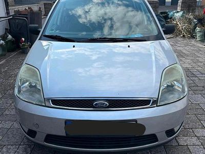 Gebraucht Ford Fiesta 2005 Silber Kleinwagen