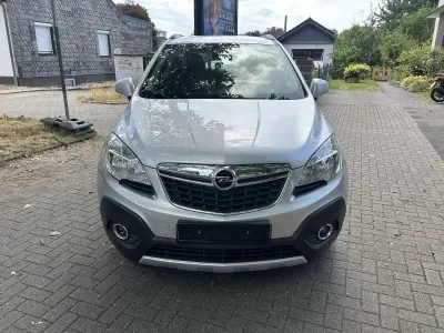 Gebraucht Opel Mokka Edition 131 PS (96 kW) 2013 Argon silber/ice silver (m2) SUV