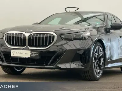 Gebraucht BMW 520 Comfort Edition 197 PS (144 kW) 2025 Grau Limousine