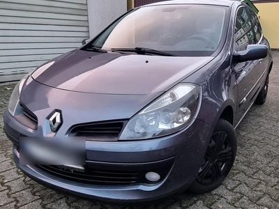 Gebraucht Renault Clio III 75 PS (55 kW) 2007 Grau Kleinwagen