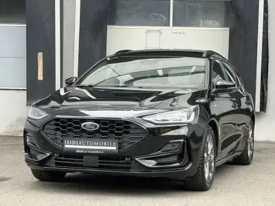 Gebraucht Ford Focus ST-Line 155 PS (114 kW) 2023 Obsidianschwarz metallic Kombi
