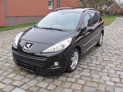 Gebraucht Peugeot 207 Tendance 111 PS (81 kW) 2010 Schwarz Kombi