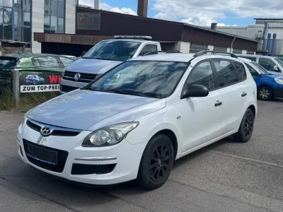 Gebraucht Hyundai i30 Edition 126 PS (92 kW) 2009 Weiß Kombi