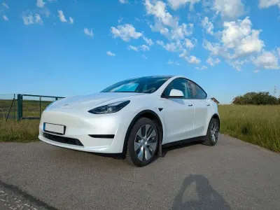 Gebraucht Tesla Model Y RWD 219 kW (299 PS) 2023 Weiß SUV