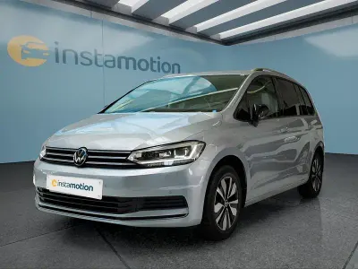 Gebraucht VW Touran 150 PS (110 kW) 2025 Silber Van / Kleinbus