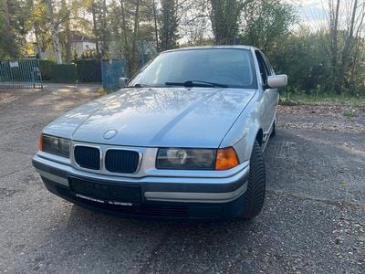 Second-hand BMW 316 105 CP (77 kW) 1999 Argintiu Berlinǎ