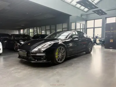 Gebraucht Porsche Panamera Turbo S E-Hybrid 680 PS (500 kW) 2018 Schwarz Kleinwagen
