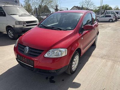 Gebraucht VW Fox 54 PS (39 kW) 2008 Tornadorot Kleinwagen