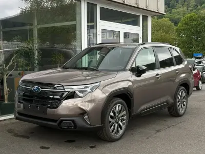 Nouvelle Subaru Forester Platinum 136 ch (100 kW) 2025 Beige SUV
