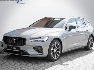 Nowe Volvo V60 Plus 336 KM (247 kW) 2026 Szary Kombi