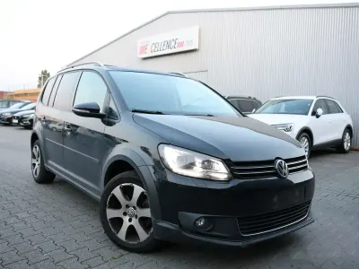 Gebraucht VW Touran Cross Family 170 PS (125 kW) 2011 Schwarz Van / Kleinbus