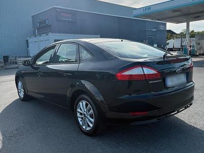 Gebraucht Ford Mondeo 160 PS (117 kW) 2009 Schwarz Limousine