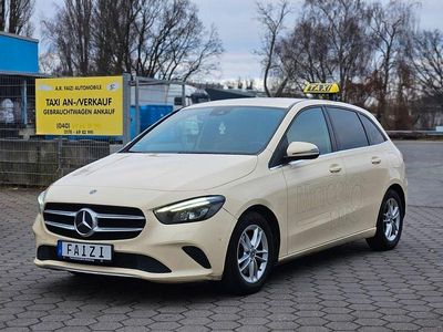 Gebraucht Mercedes B200 150 PS (110 kW) 2020 Beige Van / Kleinbus