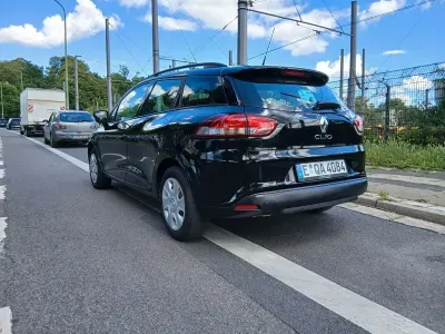 Gebraucht Renault Clio LIMITED 73 PS (53 kW) 2017 Schwarz Limousine