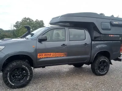 Używany Toyota HiLux 144 KM (105 kW) 2012 Szary Pickup