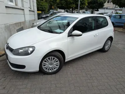 Gebraucht VW Golf VI Trendline 86 PS (63 kW) 2011 Weiß Limousine