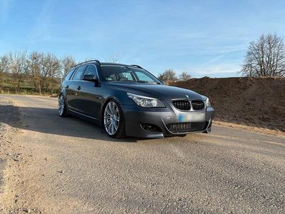 Gebraucht BMW 525 197 PS (144 kW) 2009 Grau Kombi