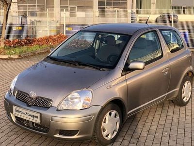 Gebraucht Toyota Yaris Sol 87 PS (63 kW) 2005 Silber Limousine