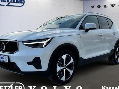 Neu Volvo XC40 Core 163 PS (119 kW) 2026 Weiß SUV