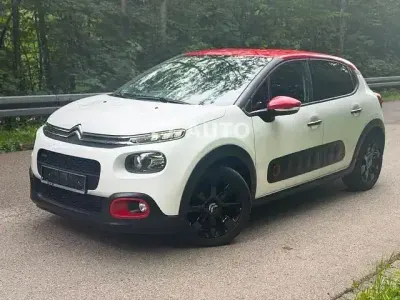 Gebraucht Citroën C3 Shine 82 PS (60 kW) 2017 Weiß Limousine