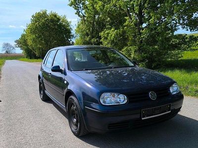 Brugt VW Golf IV 104 HK (76 kW) 2003 Blå Hatchback