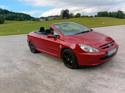 Gebraucht Peugeot 307 CC 109 PS (80 kW) 2005 Rot Cabrio