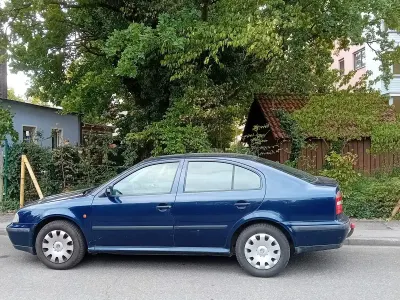 Gebraucht Skoda Octavia 101 PS (74 kW) 1997 Blau Limousine