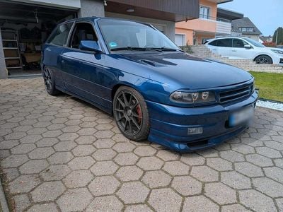 Usata Opel Astra 150 CV (110 kW) 1992 Blu Coupé