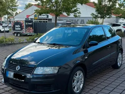 Gebraucht Fiat Coupé 103 PS (75 kW) 2004 Blau Coupé