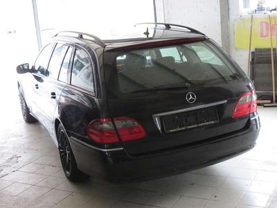 Mercedes E200
