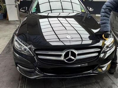 Gebraucht Mercedes C180 Exclusive 156 PS (114 kW) 2015 Schwarz Limousine