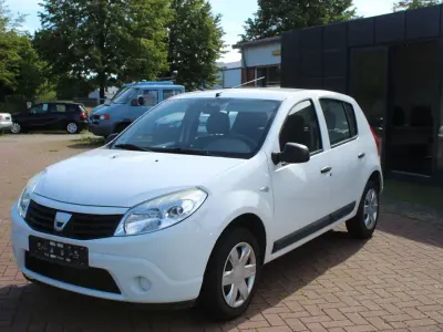 Gebraucht Dacia Sandero Ambiance 75 PS (55 kW) 2009 Weiß Limousine