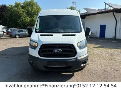 Gebraucht Ford Transit 131 PS (96 kW) 2018 Weiß Van / Kleinbus